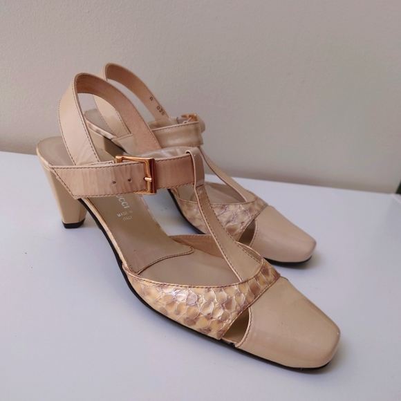 Roberto Capucci Heels Italy Size 8.5 - Picture 3 of 4